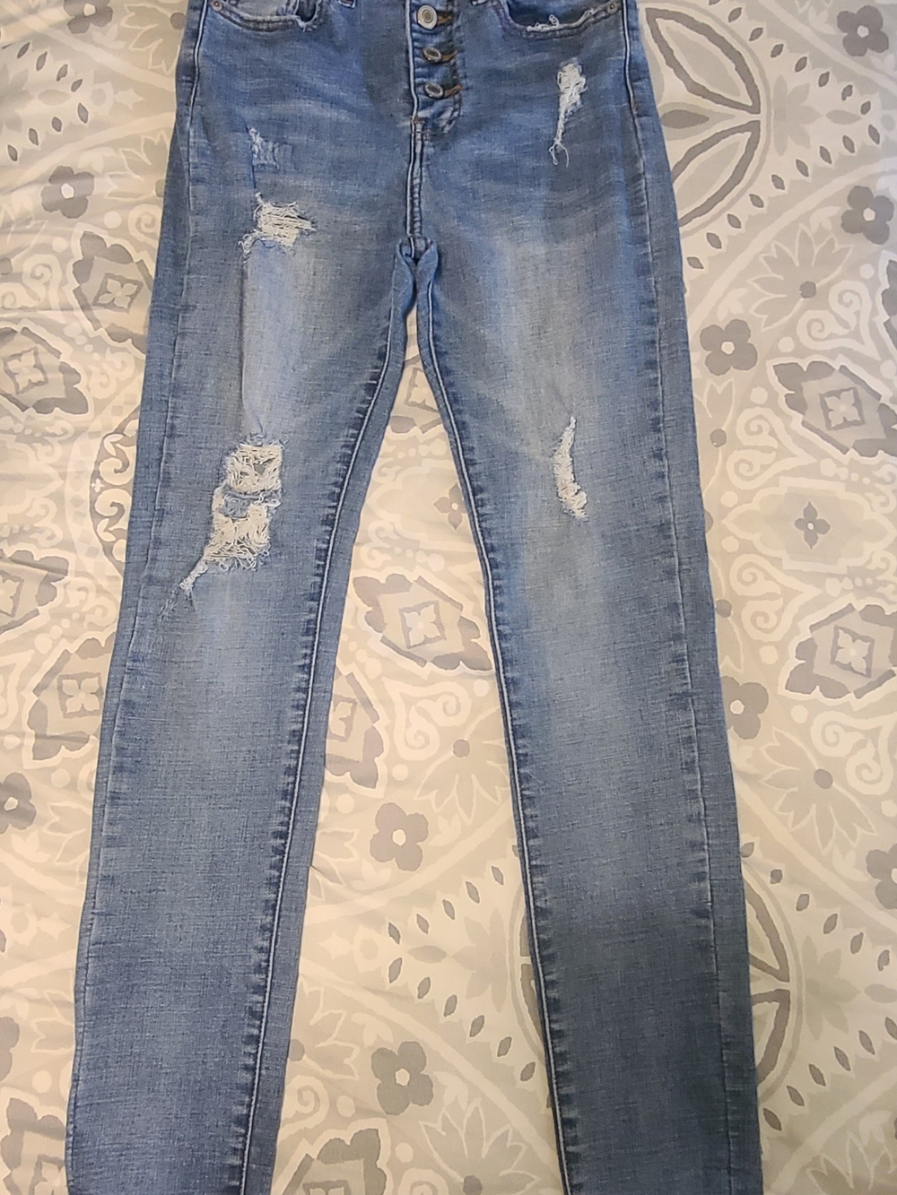 Light Wash Distressed Skinny Jeans - Women's